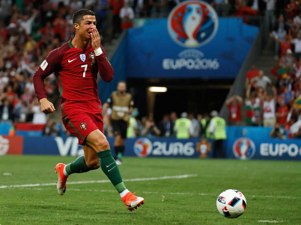 示了足球比 示了足球比